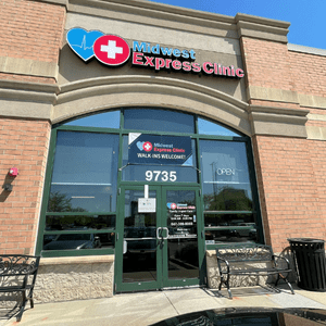 Skokie Storefront 8.19.22 Midwest-Express-Clinic-Skokie-Location-Exterior