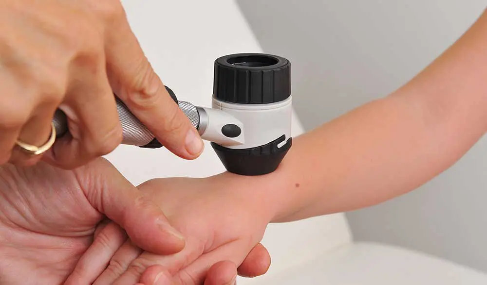 skin-examination-1